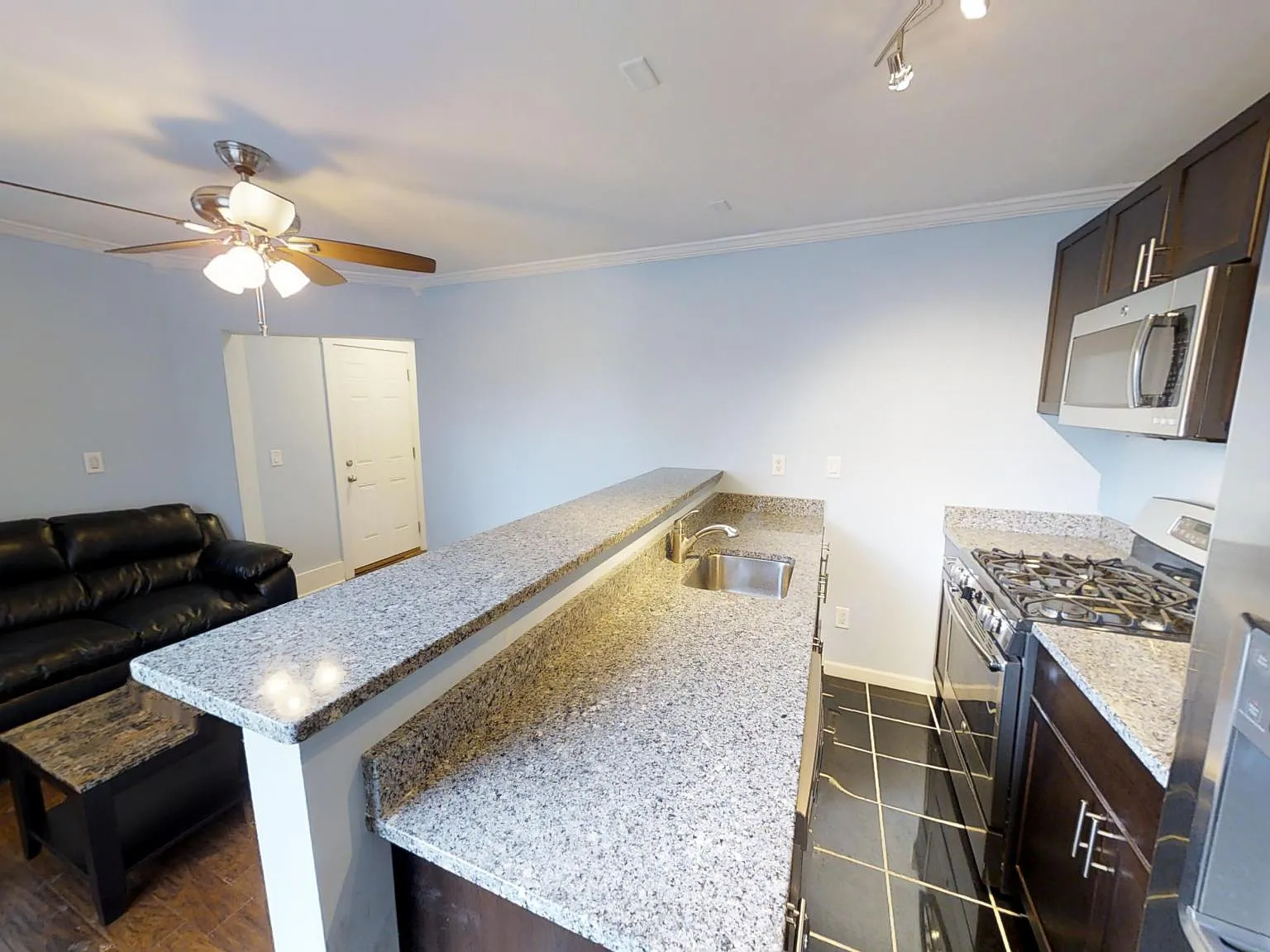 2 bed, $1,700 — Photo 2