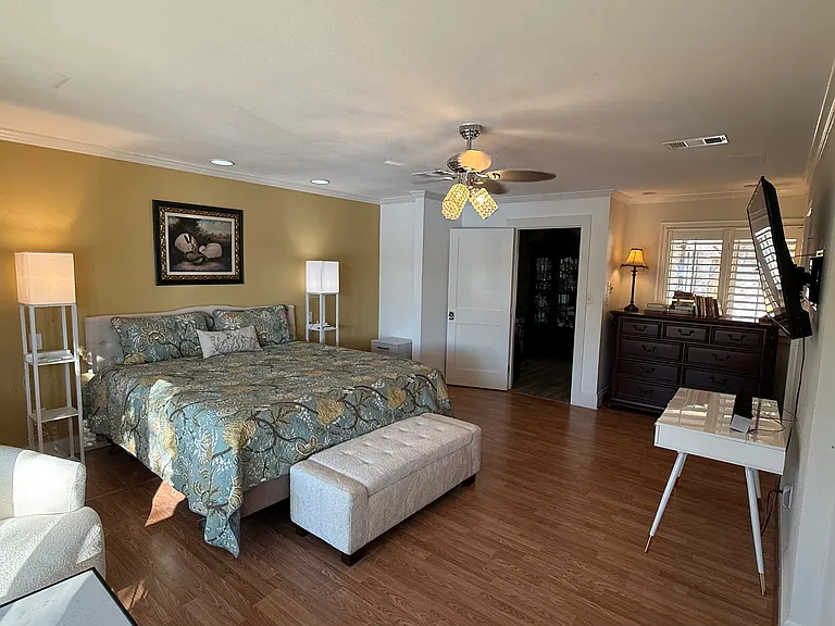 2 Lambert Ct — Photo 48