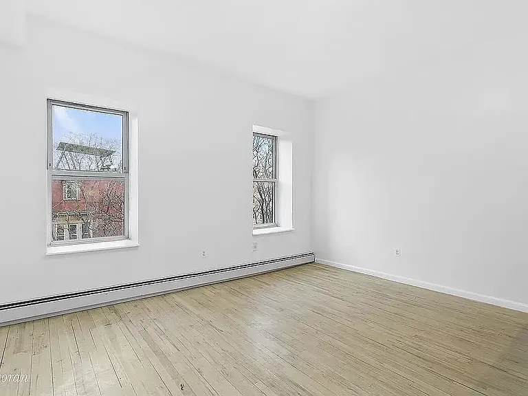 402 Franklin Ave #3 — Photo 3