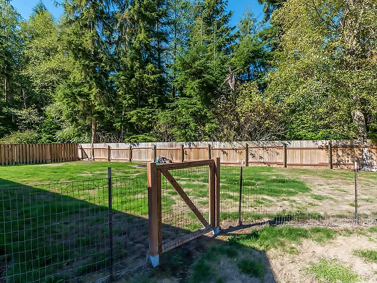404 Sycamore Rd — Photo 3