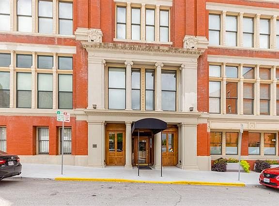 2nd image of 612 Central St APT 307