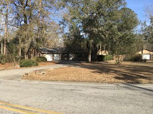 1036 Live Oak Dr, Hinesville, GA 31313