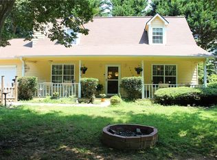 5030 Chrysler Dr, Cumming, GA 30041