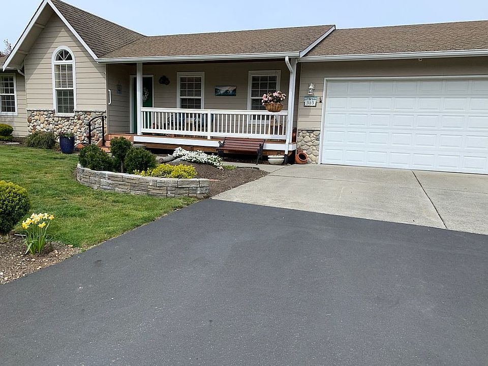 1st image of 313 Teresa St