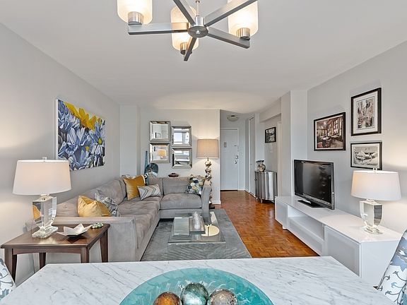 4th image of 446 E 86th St APT 10C