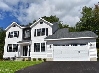 4 Huntington Way, Ballston Spa, NY 12020