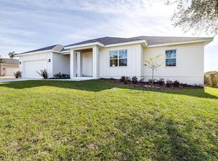 157 Lake Thomas Dr, Winter Haven, FL 33880