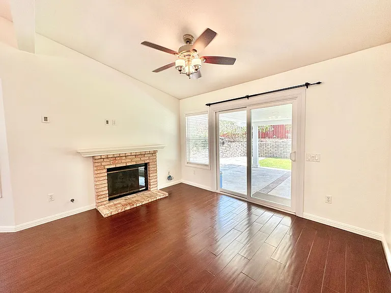 1415 Henshaw Rd — Photo 17