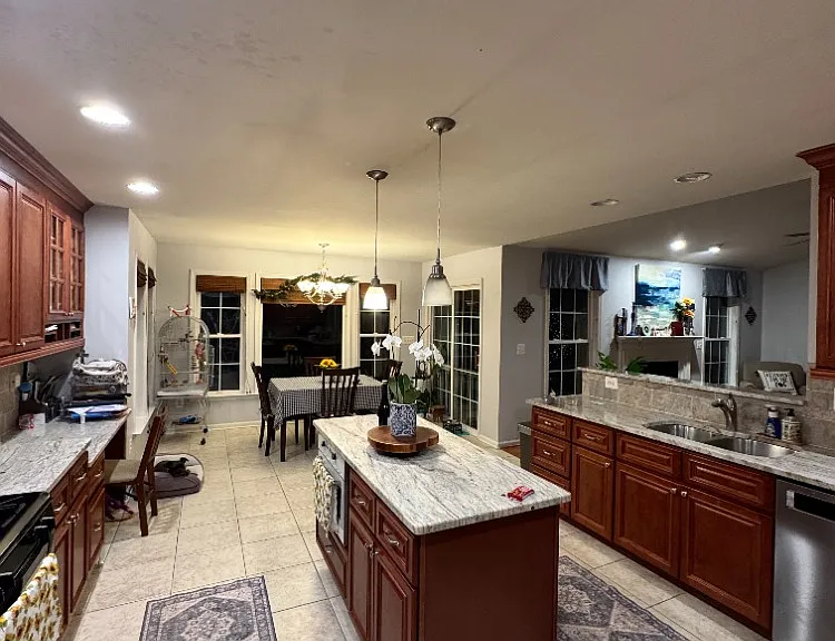 7404 Silent Willow Ct — Photo 10