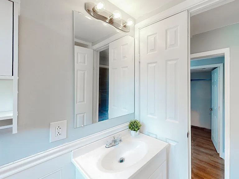 Wilburn Dr SW — Photo 9