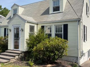 38 Shoreham St, Quincy, MA 02171