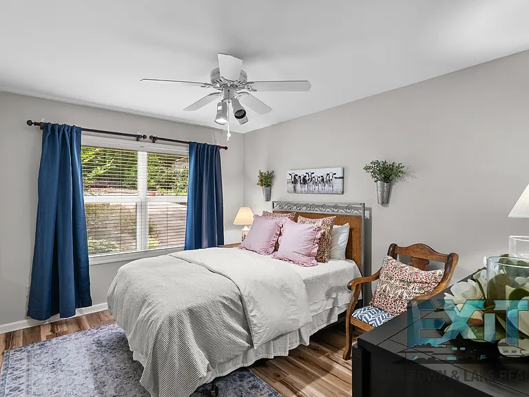 255 Sandy Ln — Photo 28