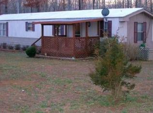 450 Dogwood Ln, Leoma, TN 38468
