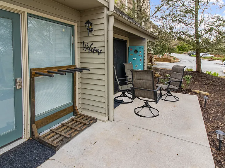 2240 Tanners Rdg #2240 — Photo 10