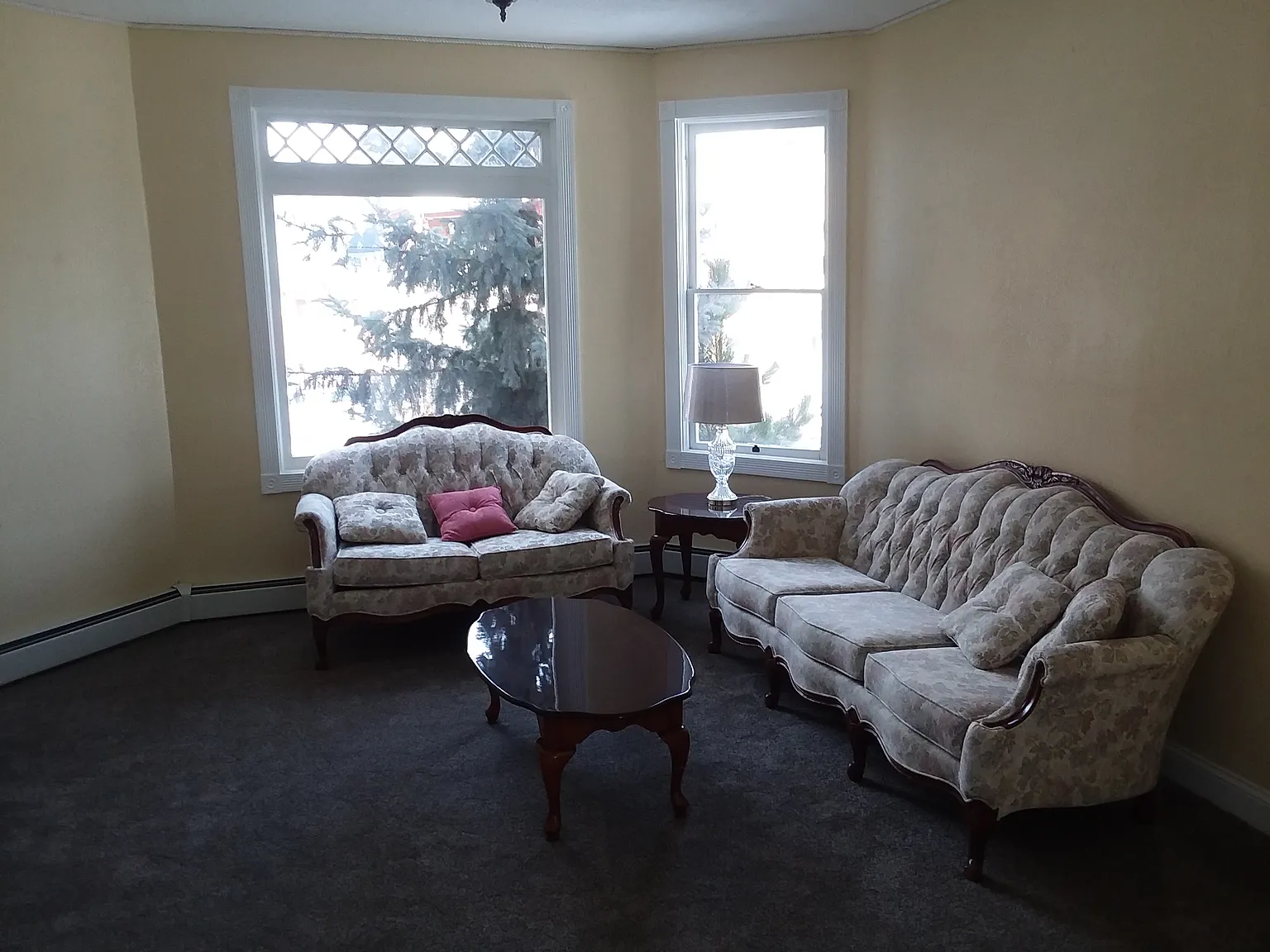 1 bed, 1100 sqft, $1,000 — Photo 3