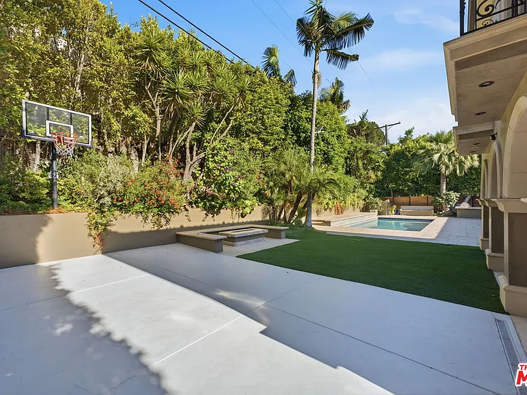 2108 San Ysidro Dr — Photo 39
