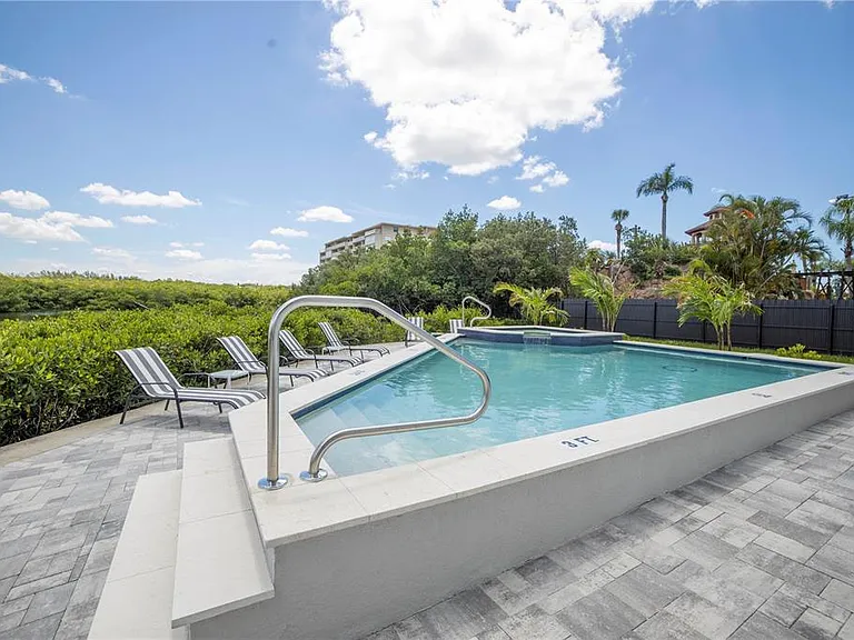 19505 Gulf Blvd #304 — Photo 71