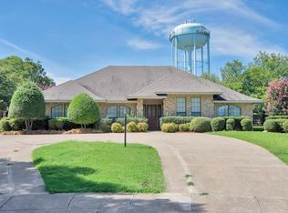 305 Trinidad Ct, Benbrook, TX 76126