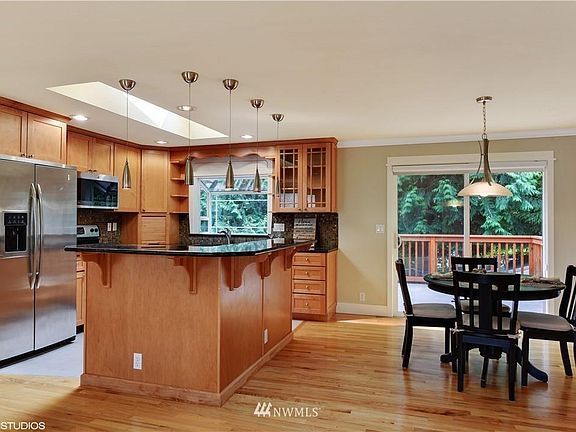 3rd image of 15315 NE 65th Ct