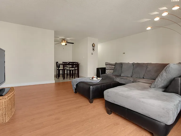 117 14th Ave SW — Photo 29