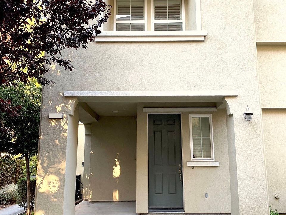 1st image of 2633 Heron Ct