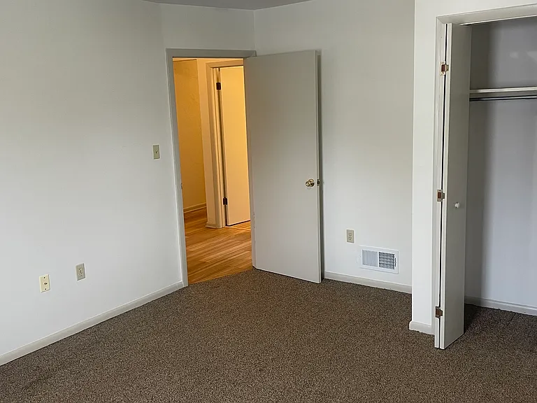 788 Hazelwood Ave #2 — Photo 15