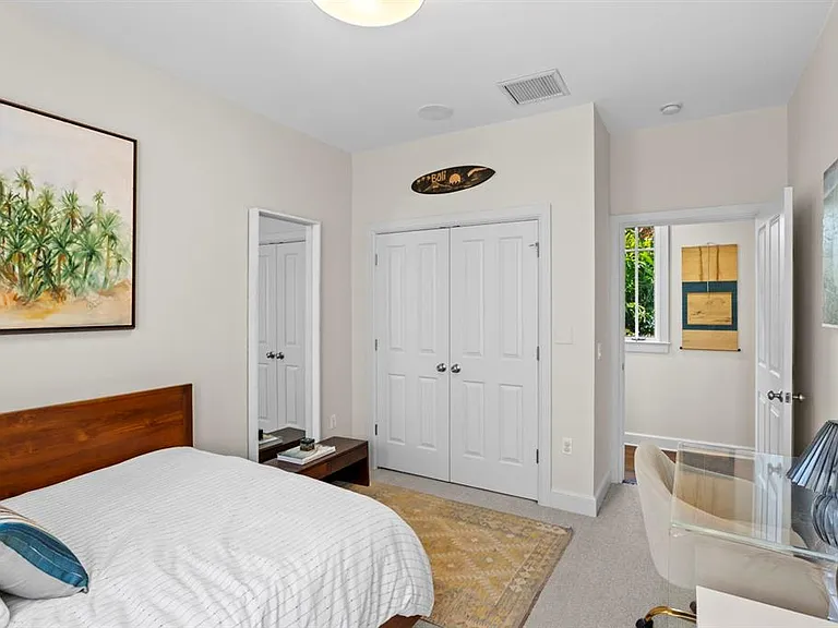 2115 W Watrous Ave — Photo 35