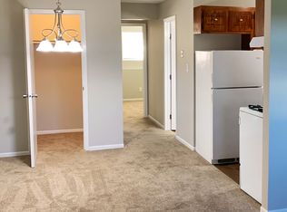 510 Meadowbrook Ln APT 3, Morris, IL 60450