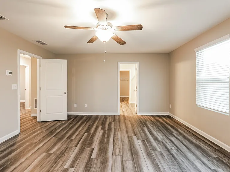 901 Feldman Chase — Photo 10