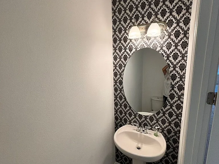 1838 Sanibel Dr — Photo 10