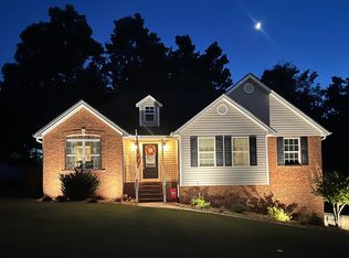 451 Fieldstone Dr, Ringgold, GA 30736
