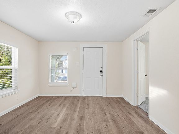 5th image of 5728 Kilpatrick Ave