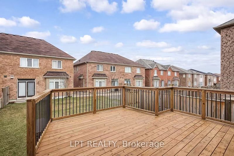 Aurora House for rent - 3 Bedrooms — photo 8