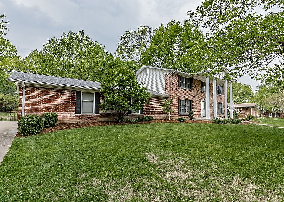 2nd image of 573 Rolling Glen Ln