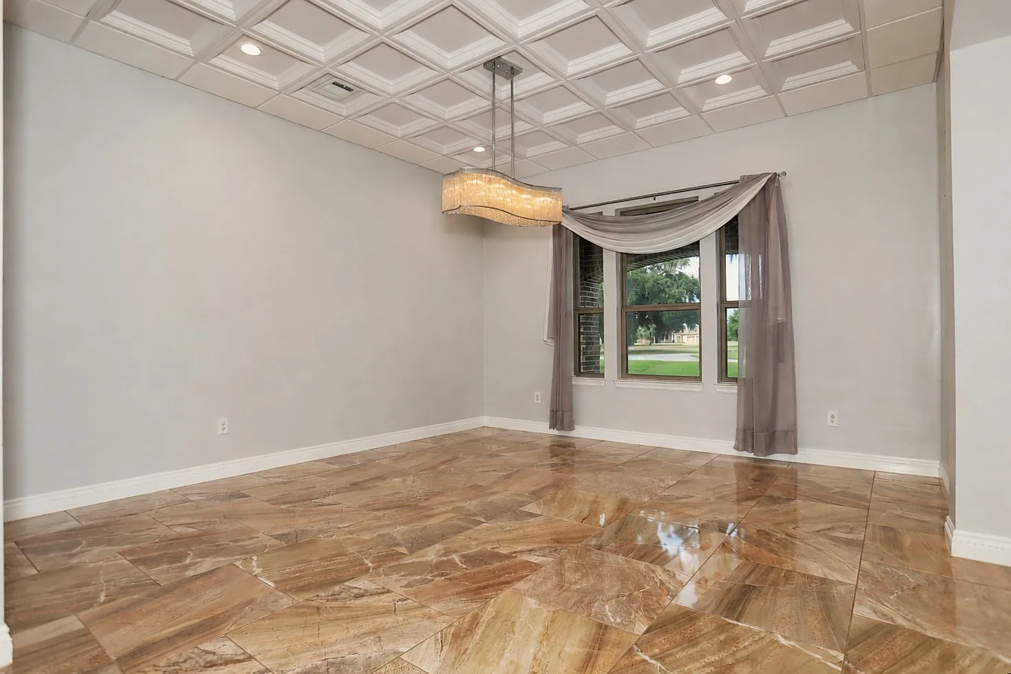 527 Lily Lane - 1 — Photo 3