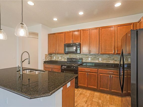 5th image of 2341 Natoma Blvd