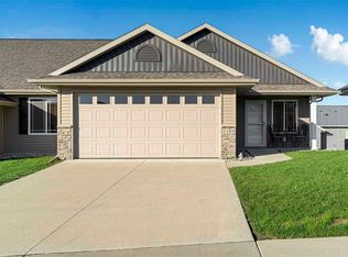 3508 Bluebird Dr SW, Cedar Rapids, IA 52404