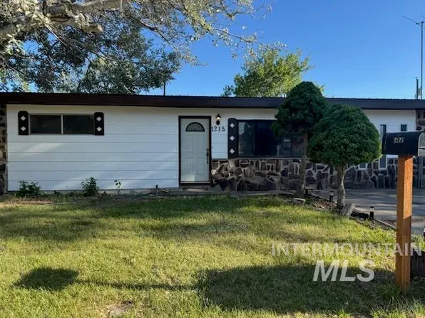 1215 E 17 N, Mountain Home, ID 83647