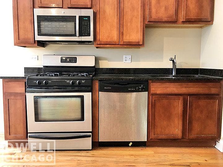 1st image of 1644 W Greenleaf Ave #3