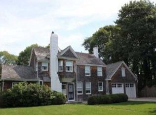 48 Beach Ln, Westhampton Beach, NY 11978