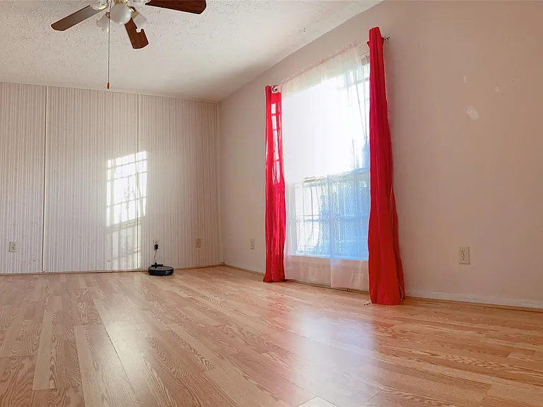 19518 Munsey Ct — Photo 26