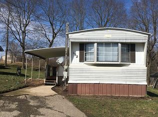 132 Maple St, Muir, MI 48860