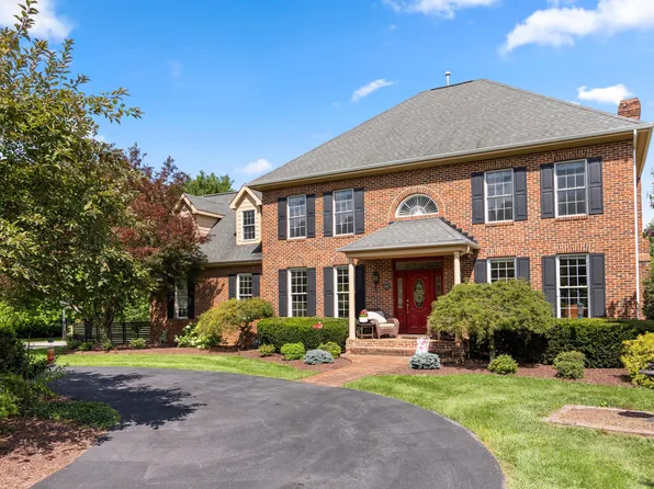 160 Wilton Dr, Winchester, VA 22603
