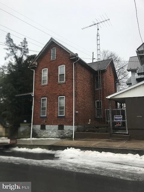 2nd image of 316 E Catherine St