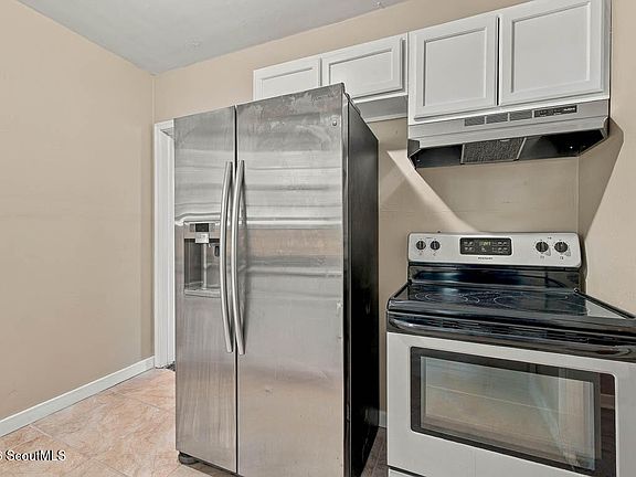 5th image of 2160 Blain St