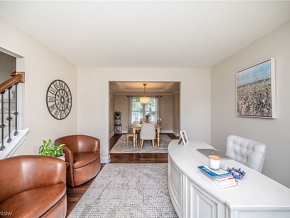 5th image of 55 Willowbend Dr