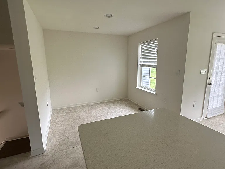115 Cecily Way — Photo 42