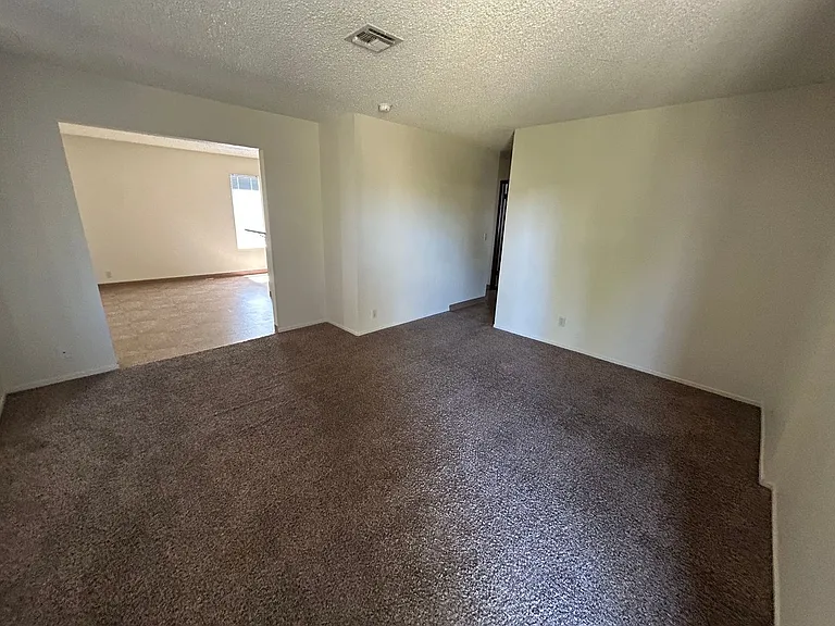 951 Jamieson Ct — Photo 2