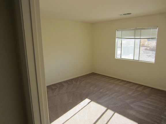 4th image of 73484 El Paseo Dr APT B