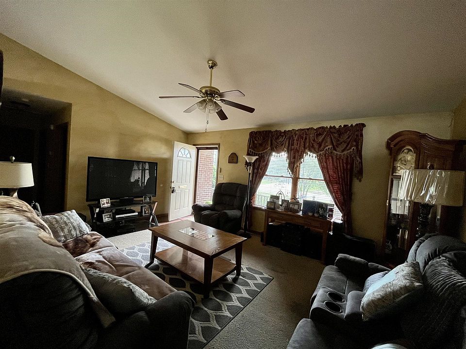 2nd image of 1360 Dartmouth St
